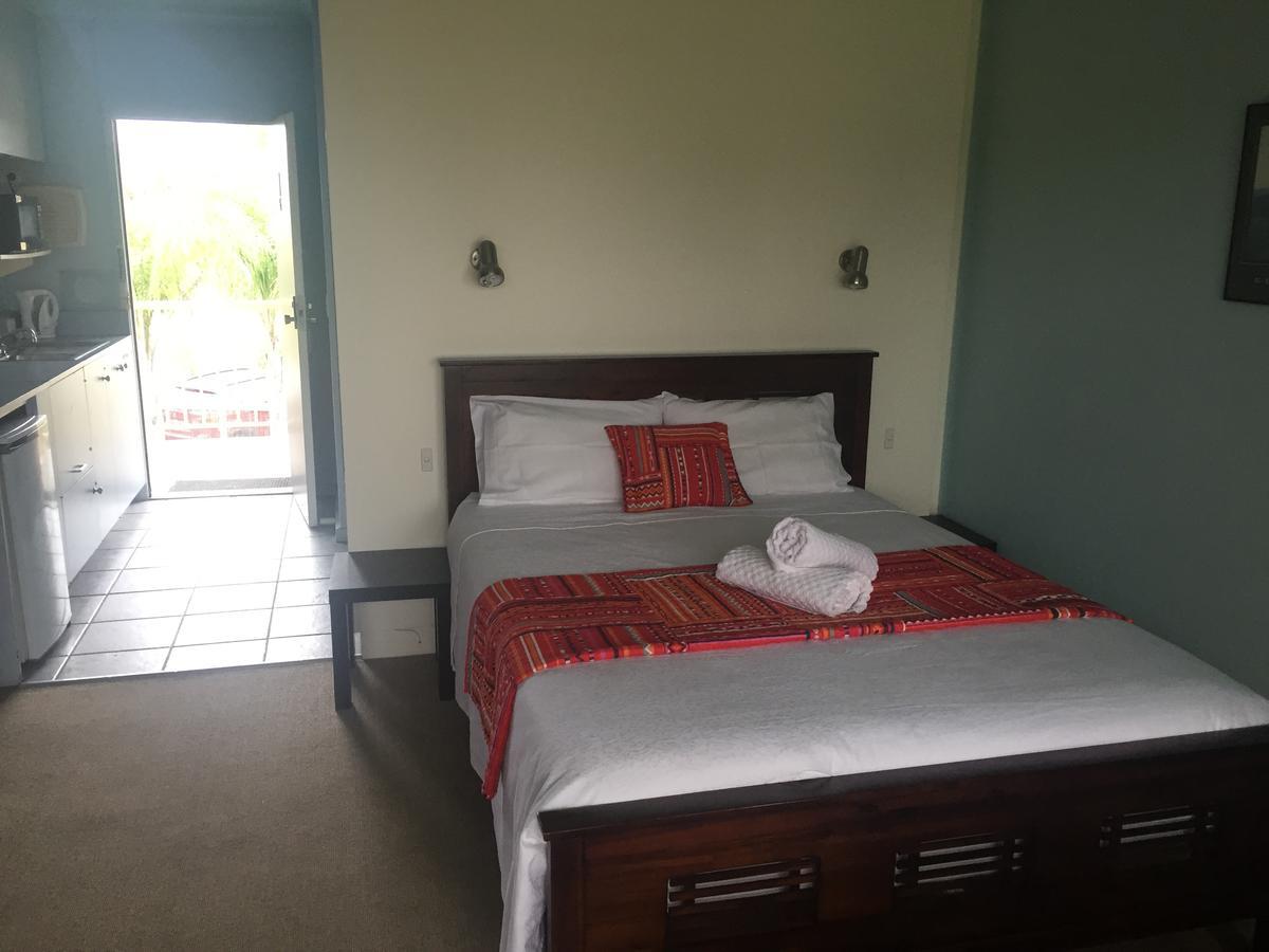 Abel Tasman Waterfront Motel Лейкс-Ентранс Екстер'єр фото